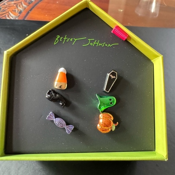 Betsey Johnson Jewelry - Betsey Johnson Mismatched 2025 Halloween Earrings Set with Gift Box